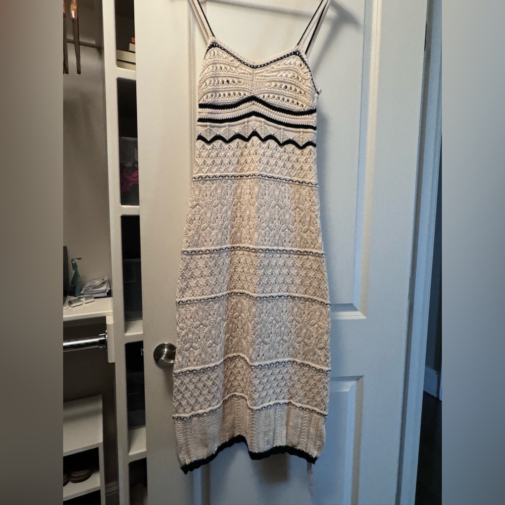 Commense Black White Crochet Knit Mini Dress NWT Boho Vacation Women's Sz S